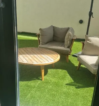 Vida Herastrau, Luxury 2 * Bucureşti